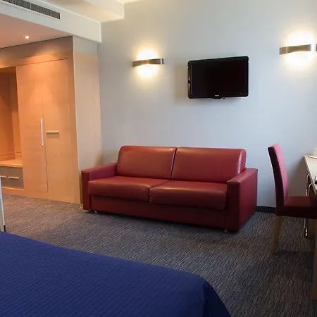Otel Sporting Cologno 4*