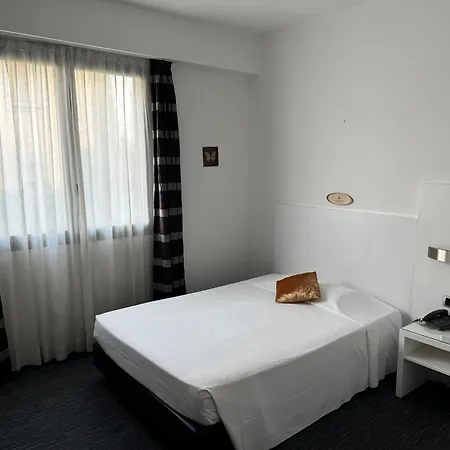 Hotel Sporting Cologno 4*