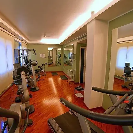 Hotel Sporting Cologno 4*