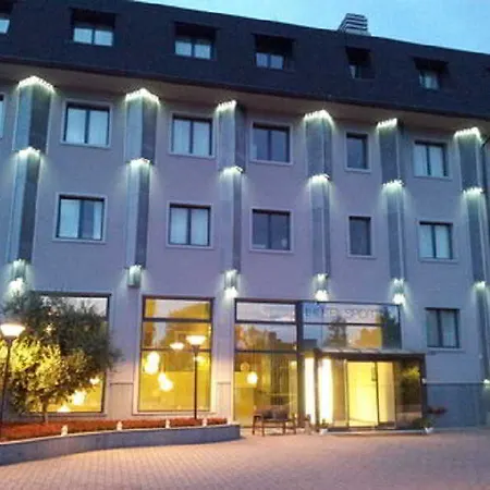 Otel Sporting Cologno 4*