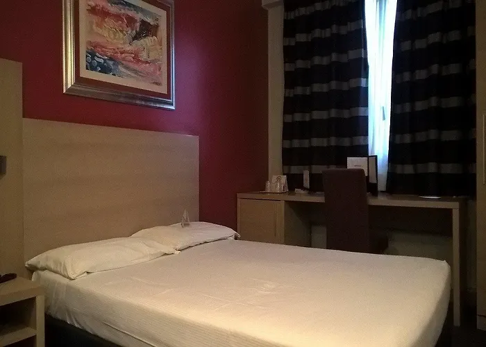 酒店  科伦约体育酒店 4*