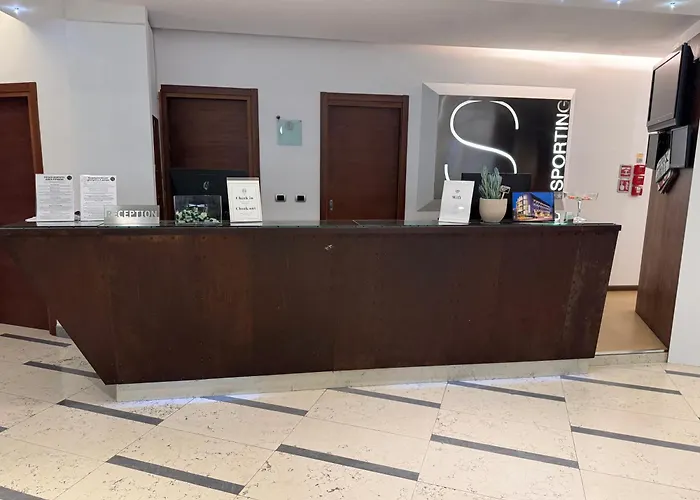  科伦约体育酒店 酒店 4*
